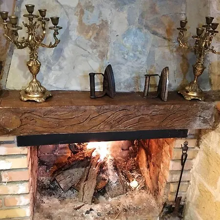 House With 2 Bedrooms In With Wonderful Mountain View Enclosed Garden And Wifi