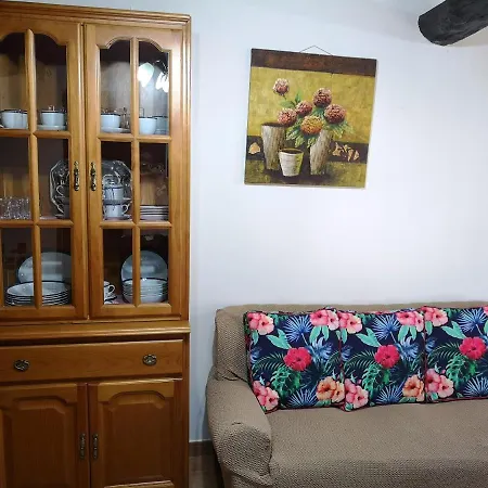 House With 2 Bedrooms In With Wonderful Mountain View Enclosed Garden And Wifi